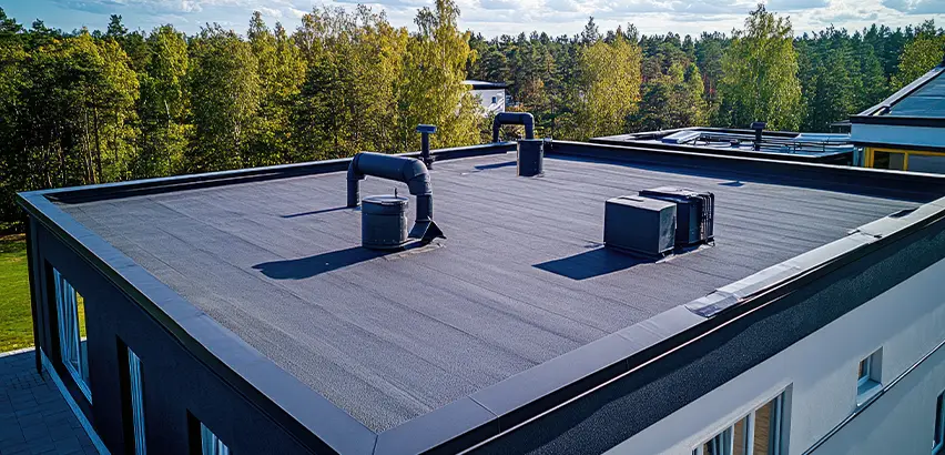 Professional Flat Roof Replacement Services in Concho, OK