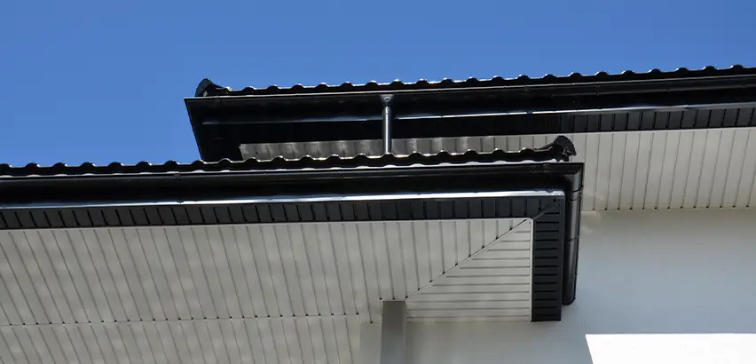 Box Eave Construction in Concho